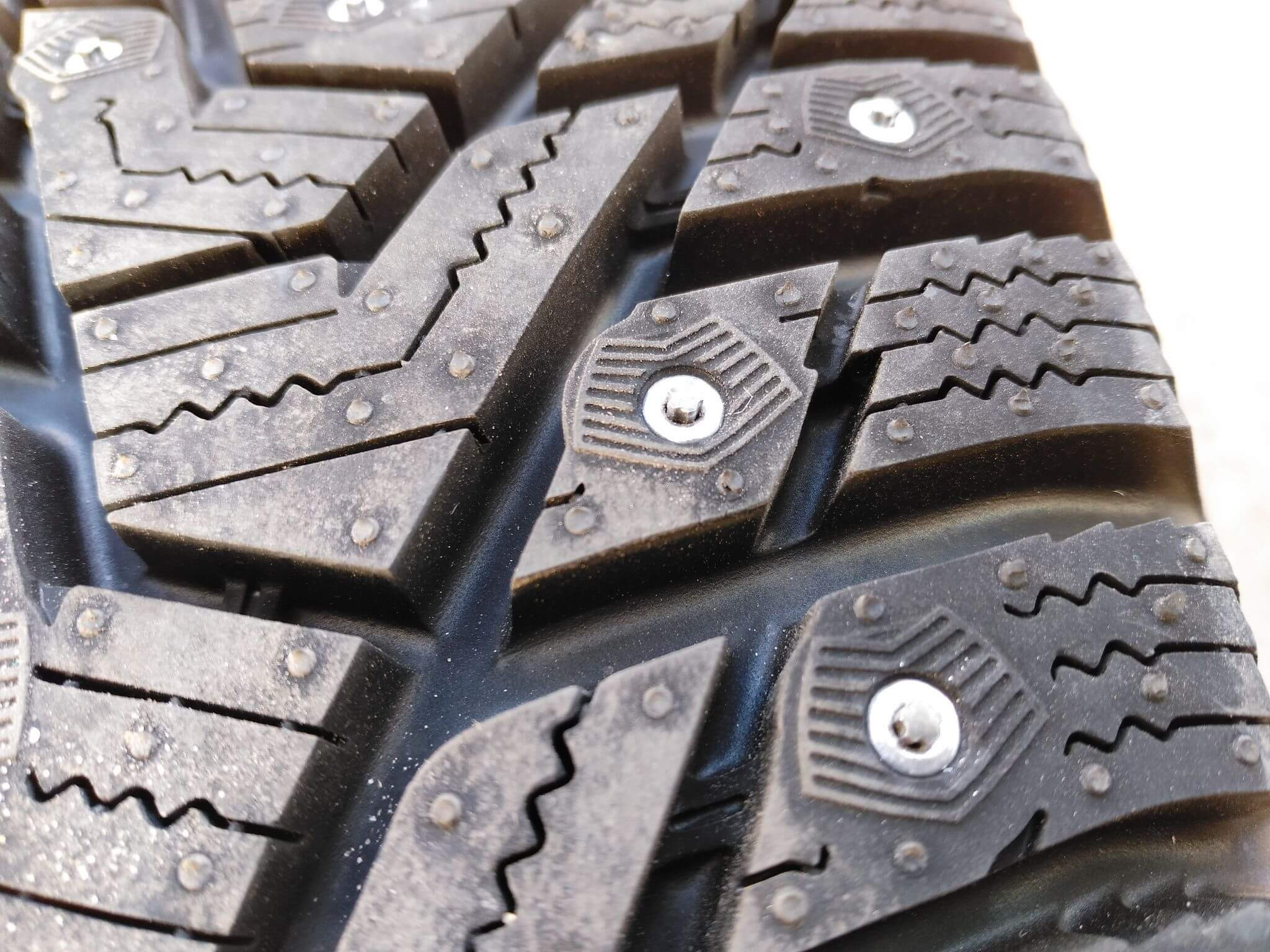 Зимних шин ханкук 429 форма шипа. Hankook winter i pike rs2. Hankook winter i pike rs2. Шипы шины hankook. Hankook winter i pike rs2.